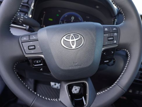 New 2026 Toyota Camry SE image 15