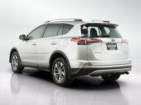 Used 2016 Toyota RAV4 XLE AWD/4WD image 3