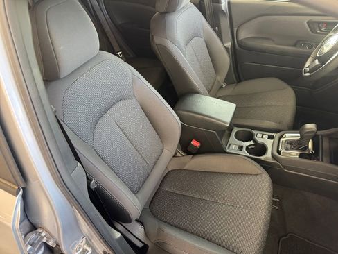 Certified 2025 Subaru Forester Premium AWD/4WD image 14