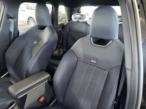 New 2026 MINI Cooper 4-Door Hardtop image 25