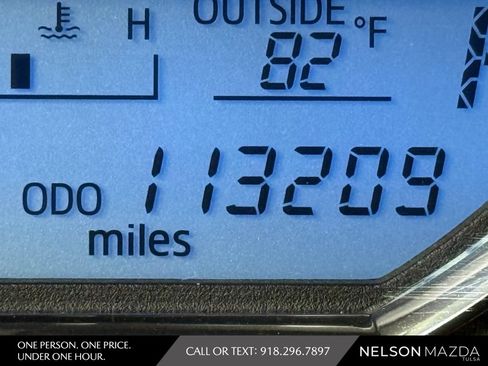 Used 2014 Toyota RAV4 Limited w/ Technology Package FWD image 25