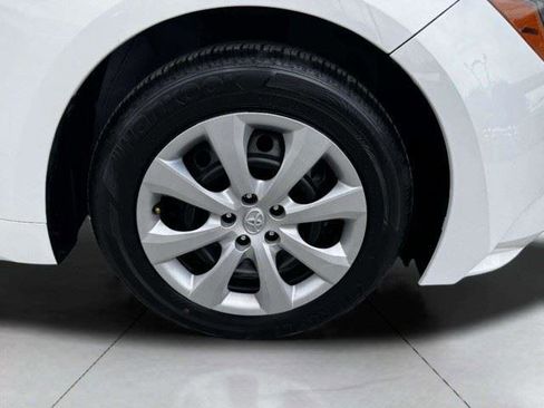 Used 2023 Toyota Corolla LE FWD image 63