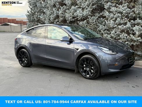 Used 2023 Tesla Model Y Long Range image 10