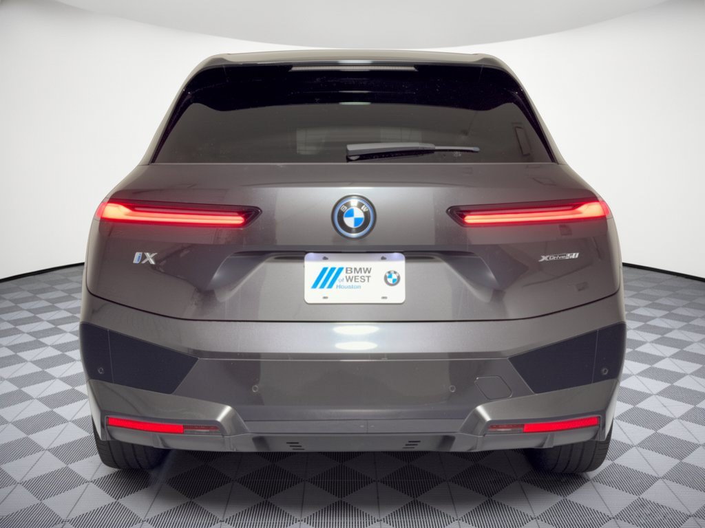 Certified 2023 BMW iX xDrive50 w/ Premium Package AWD/4WD image 11