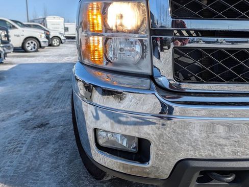 Used 2011 Chevrolet Silverado 2500 LT image 3