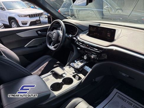 Used 2023 Acura MDX A-Spec image 15