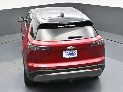 Used 2026 Chevrolet Equinox LT AWD/4WD image 44