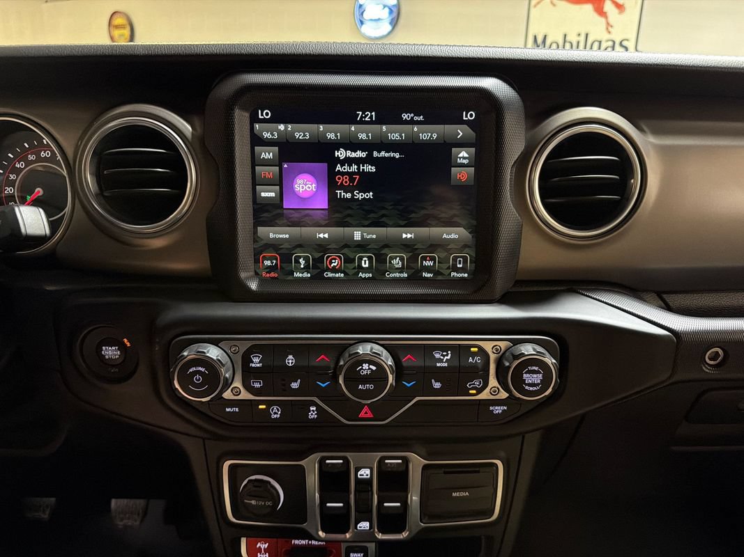 Used 2018 Jeep Wrangler Unlimited Rubicon AWD/4WD image 20