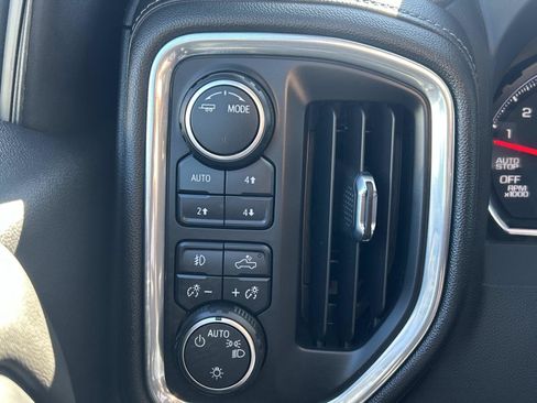 Used 2022 Chevrolet Silverado 1500 RST w/ Z71 Off-Road Package AWD/4WD image 20