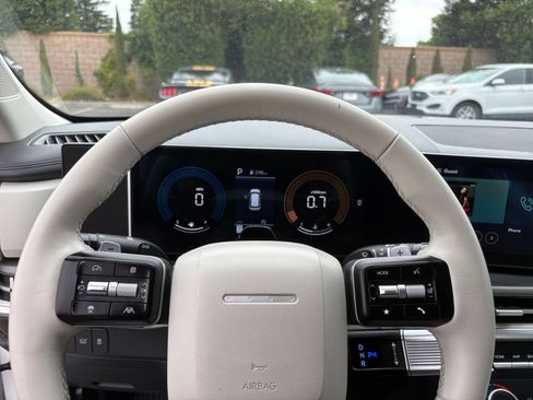 Used 2026 Hyundai Santa Fe SEL FWD image 26