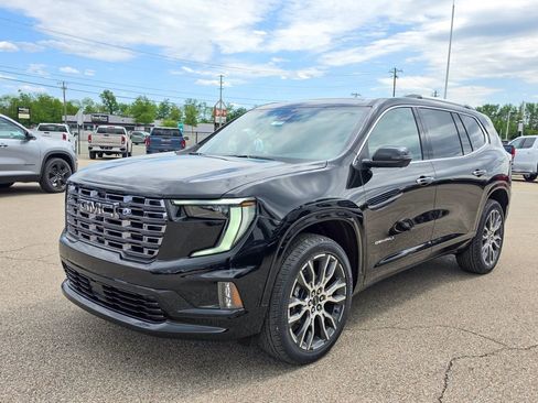 New 2026 GMC Acadia Denali Ultimate w/ LPO, Floor Liner Package AWD/4WD image 35