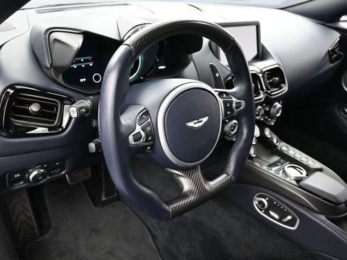 Used 2021 Aston Martin V8 Vantage Roadster RWD image 16