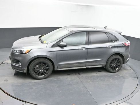 Used 2024 Ford Edge ST-Line w/ Class II Trailer Tow Package AWD/4WD image 17