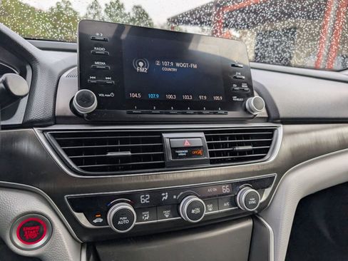 Used 2018 Honda Accord LX image 22