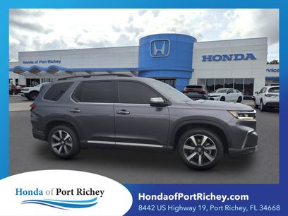Used 2025 Honda Pilot Elite