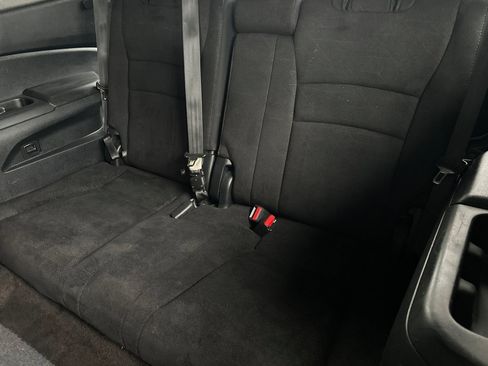 Used 2022 Honda Pilot Sport image 17