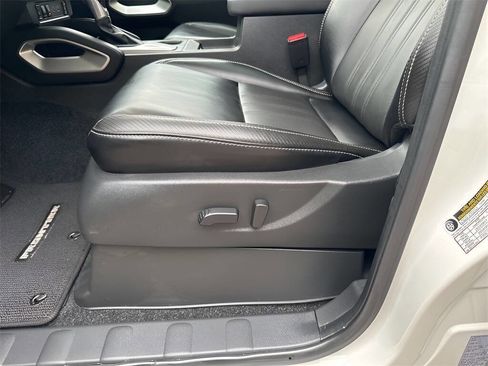 Used 2024 Nissan Frontier SL w/ Technology Package image 21