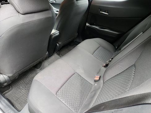 Used 2021 Toyota C-HR LE image 11