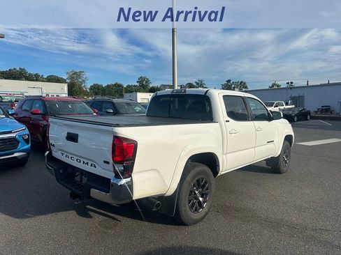 Used 2023 Toyota Tacoma SR5 AWD/4WD image 8
