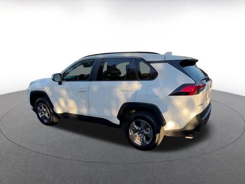 Used 2025 Toyota RAV4 XLE w/ Convenience Package image 10