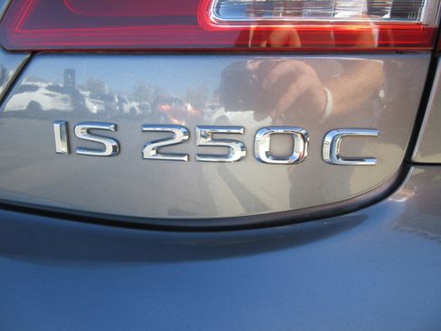 Used 2013 Lexus IS 250C image 9