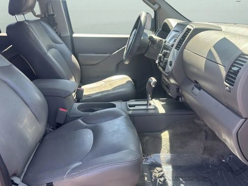 Used 2016 Nissan Frontier SV w/ SV Value Truck Package RWD image 23