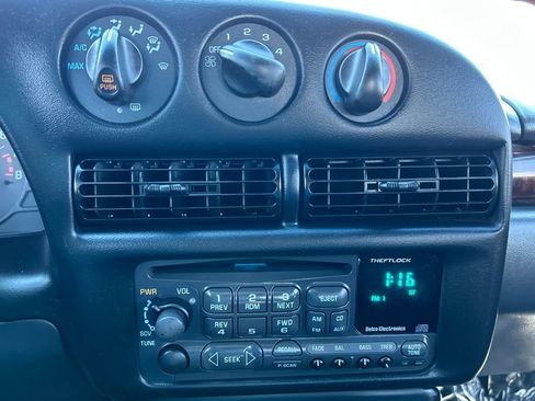 Used 1995 Chevrolet Monte Carlo Z34 image 10