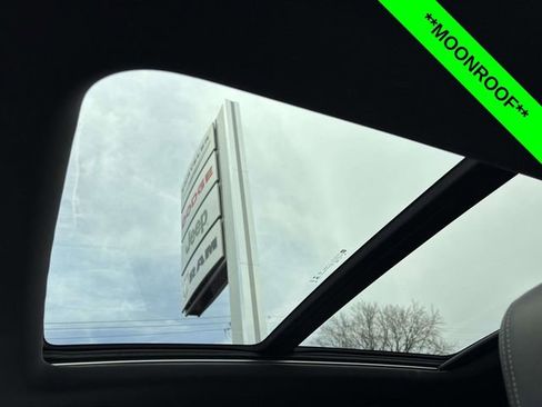 Used 2021 Chevrolet TrailBlazer ACTIV w/ Sun and Liftgate Package image 8