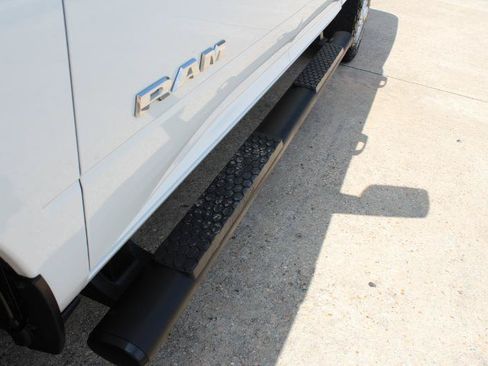 Used 2022 RAM 2500 Tradesman AWD/4WD image 25