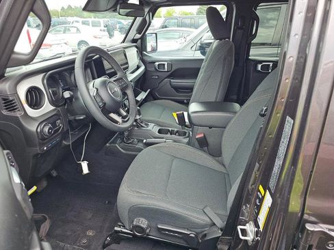 Used 2025 Jeep Wrangler Unlimited Sport S 4xe AWD/4WD image 5