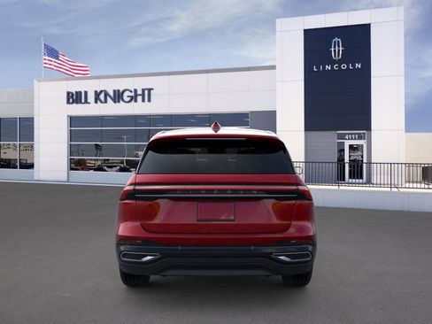 New 2026 Lincoln Nautilus Premier image 5