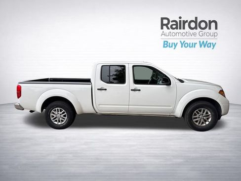 Used 2015 Nissan Frontier SV AWD/4WD image 8