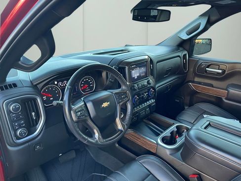 Used 2021 Chevrolet Silverado 1500 High Country w/ Z71 Off-Road Package image 13