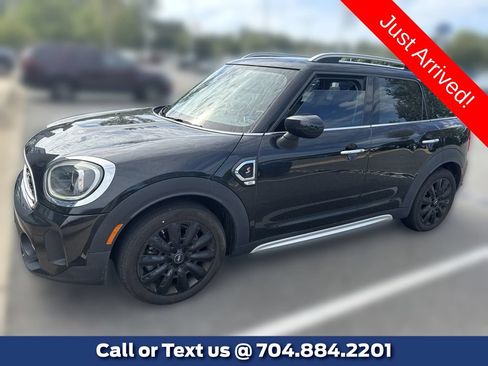 Used 2024 MINI Cooper Countryman S FWD image 1