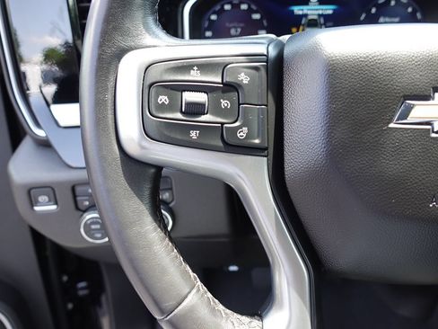 Used 2022 Chevrolet Silverado 1500 LT AWD/4WD image 46