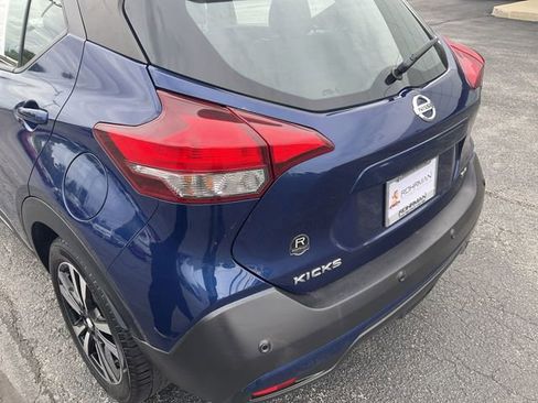 Used 2020 Nissan Kicks SR FWD image 28