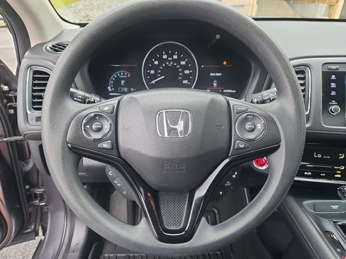 Used 2019 Honda HR-V EX image 17