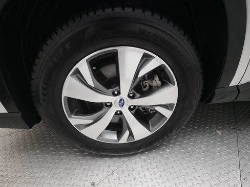 Used 2025 Subaru Ascent Premium AWD/4WD image 27