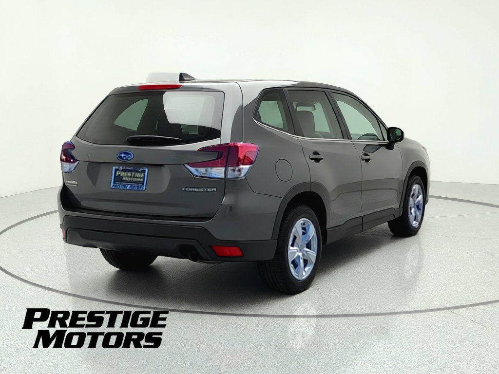 Used 2023 Subaru Forester AWD/4WD image 8