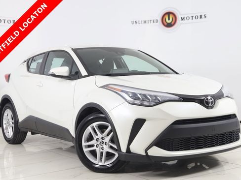 Used 2021 Toyota C-HR LE image 1