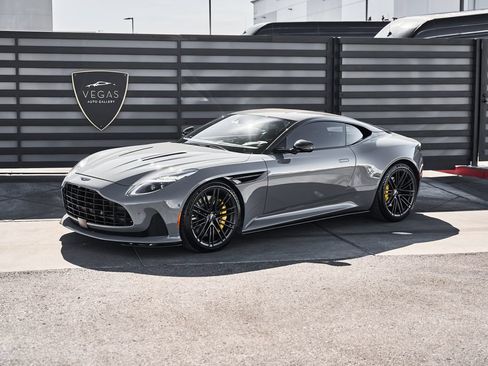Used 2024 Aston Martin DB12 Coupe RWD image 5