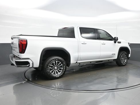 Used 2023 GMC Sierra 1500 AT4 AWD/4WD image 6