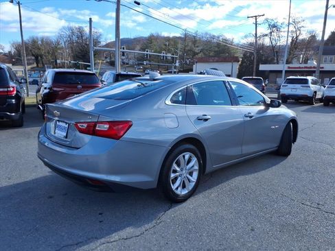 Used 2024 Chevrolet Malibu LT image 4