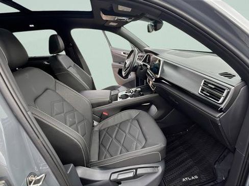 New 2026 Volkswagen Atlas Cross Sport SE AWD/4WD image 27