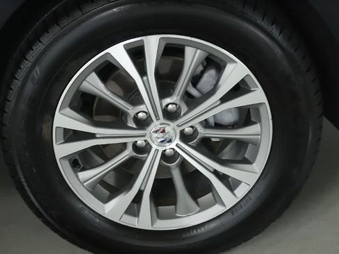 Used 2023 Buick Envision Preferred FWD image 10