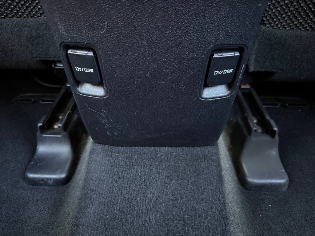 Used 2015 Toyota 4Runner SR5 AWD/4WD image 29