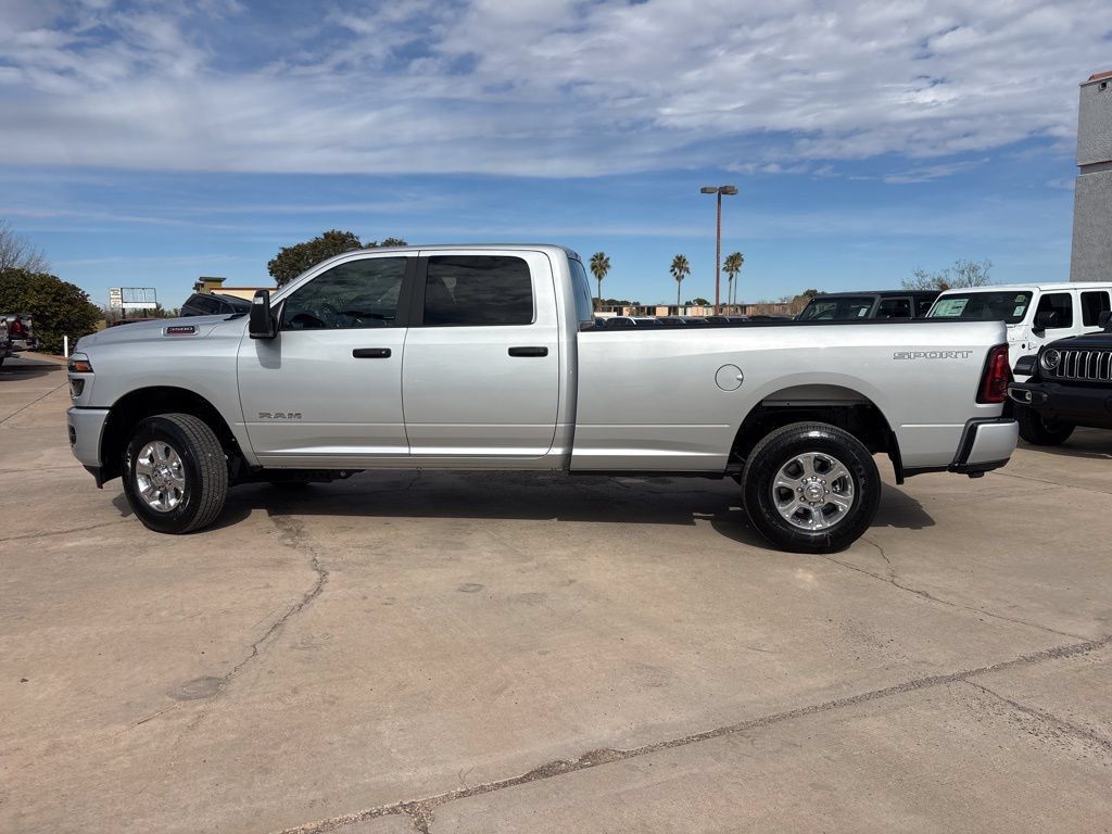 New 2026 RAM 3500 Big Horn AWD/4WD image 8