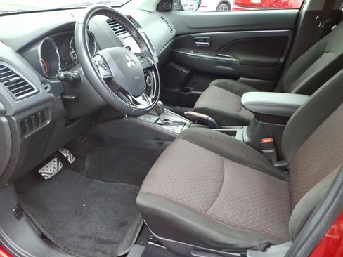Used 2019 Mitsubishi Outlander Sport LE FWD image 11