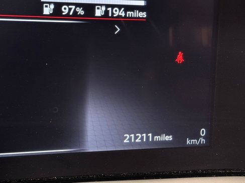 Used 2023 Nissan Ariya FWD image 16