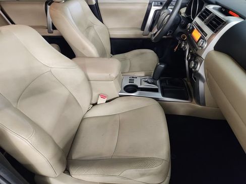 Used 2013 Toyota 4Runner SR5 w/ Convenience Pkg RWD image 3